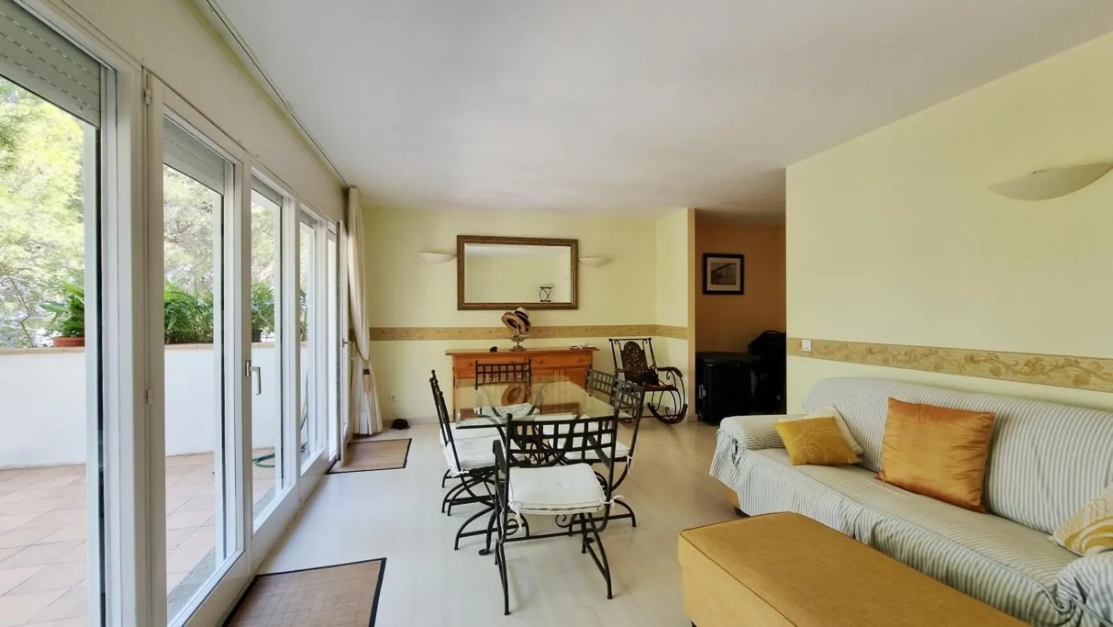 דירות 7926 Apartament In Llança