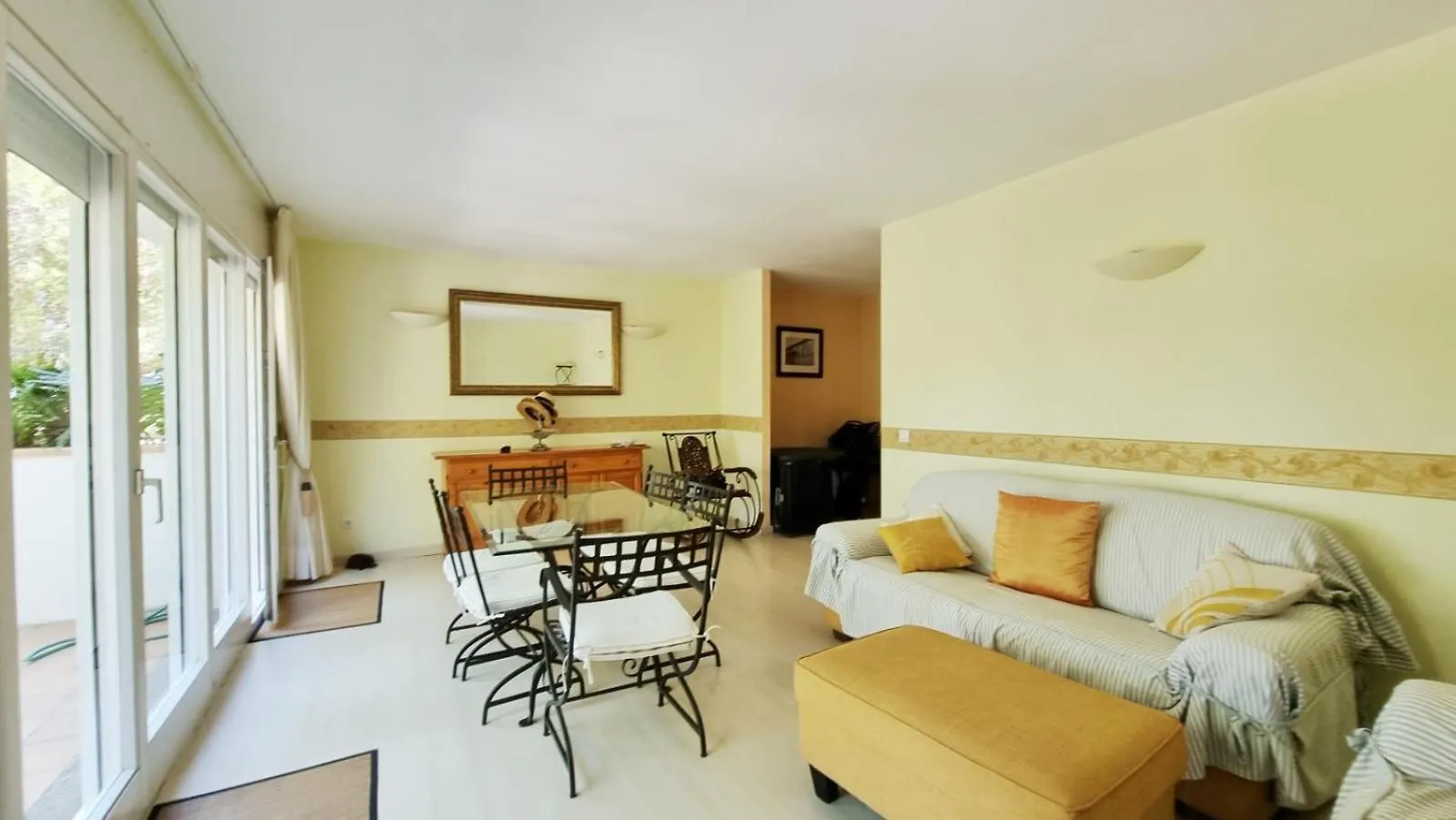 דירות 7926 Apartament In Llança ספרד