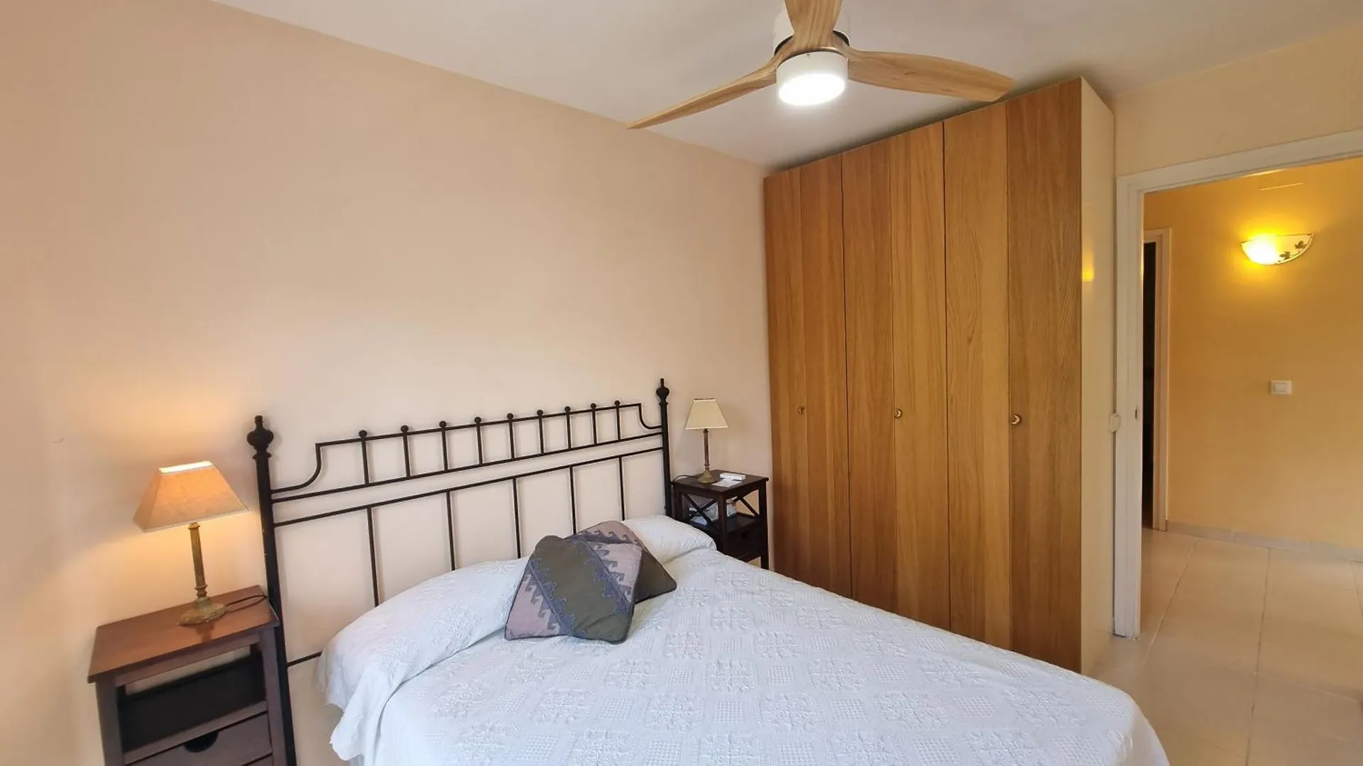 דירות 7926 Apartament In Llança